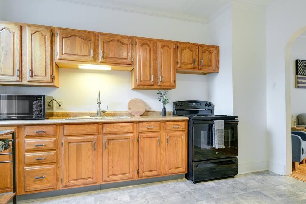 Apartamento Cozy Retreat In Downtown With Backyard Patio *